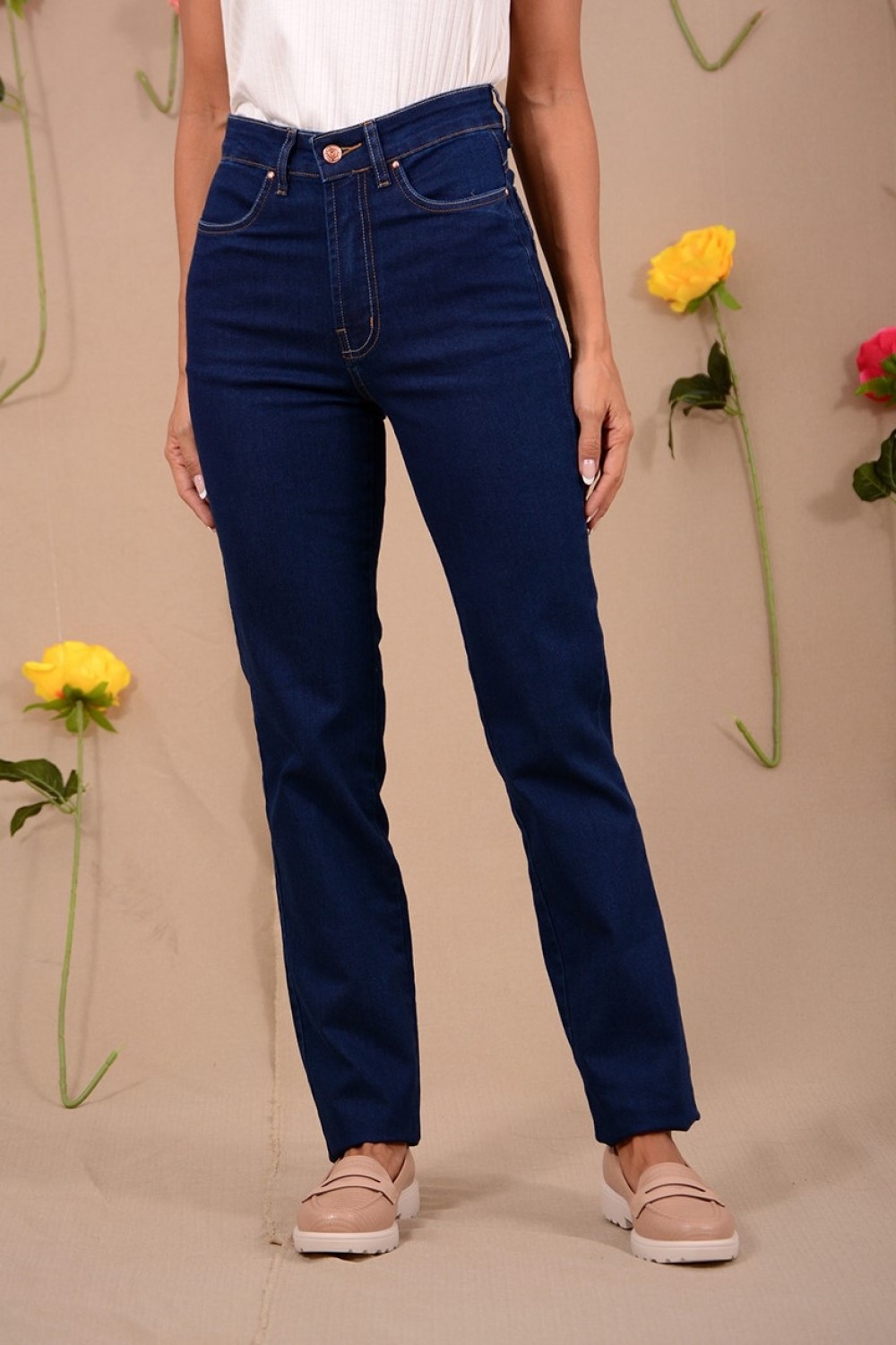 CALÇA JEANS RETA PESPONTO DUPLO