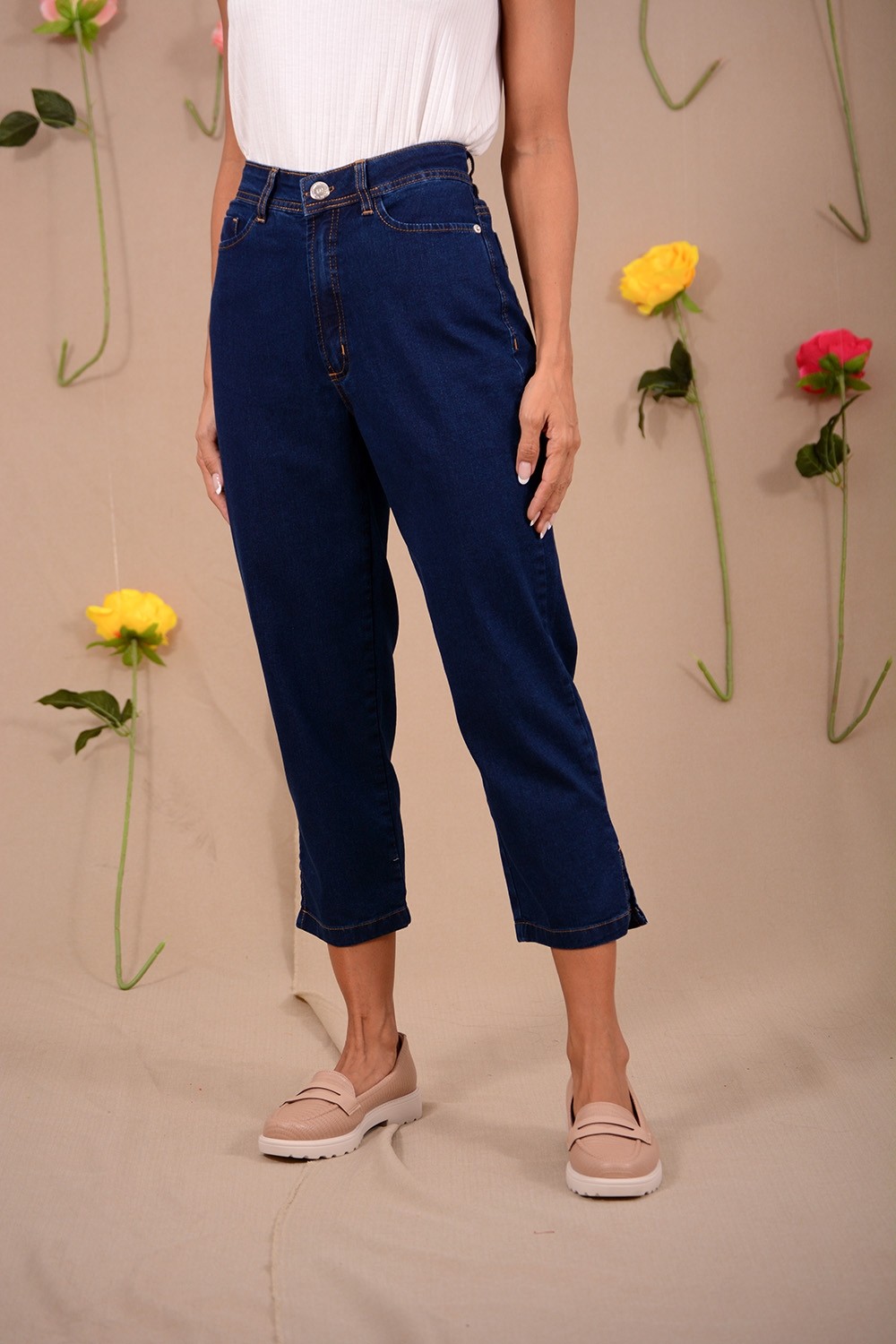 CALÇA JEANS CAPRI