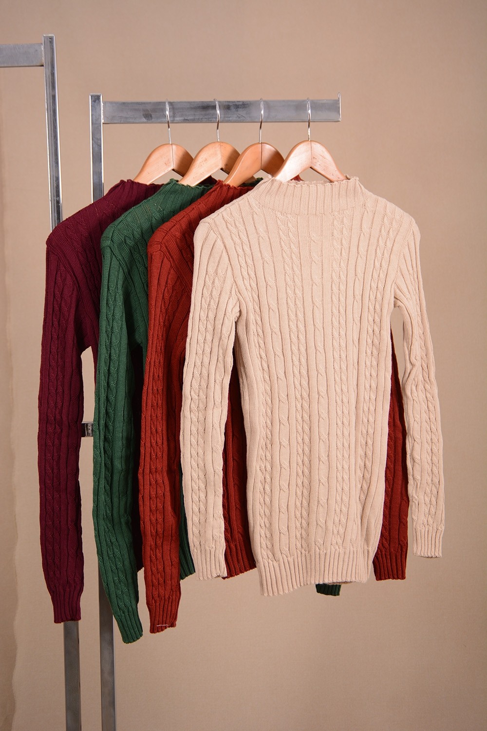 BLUSA TRICOT TRANÇA GOLA ALTA